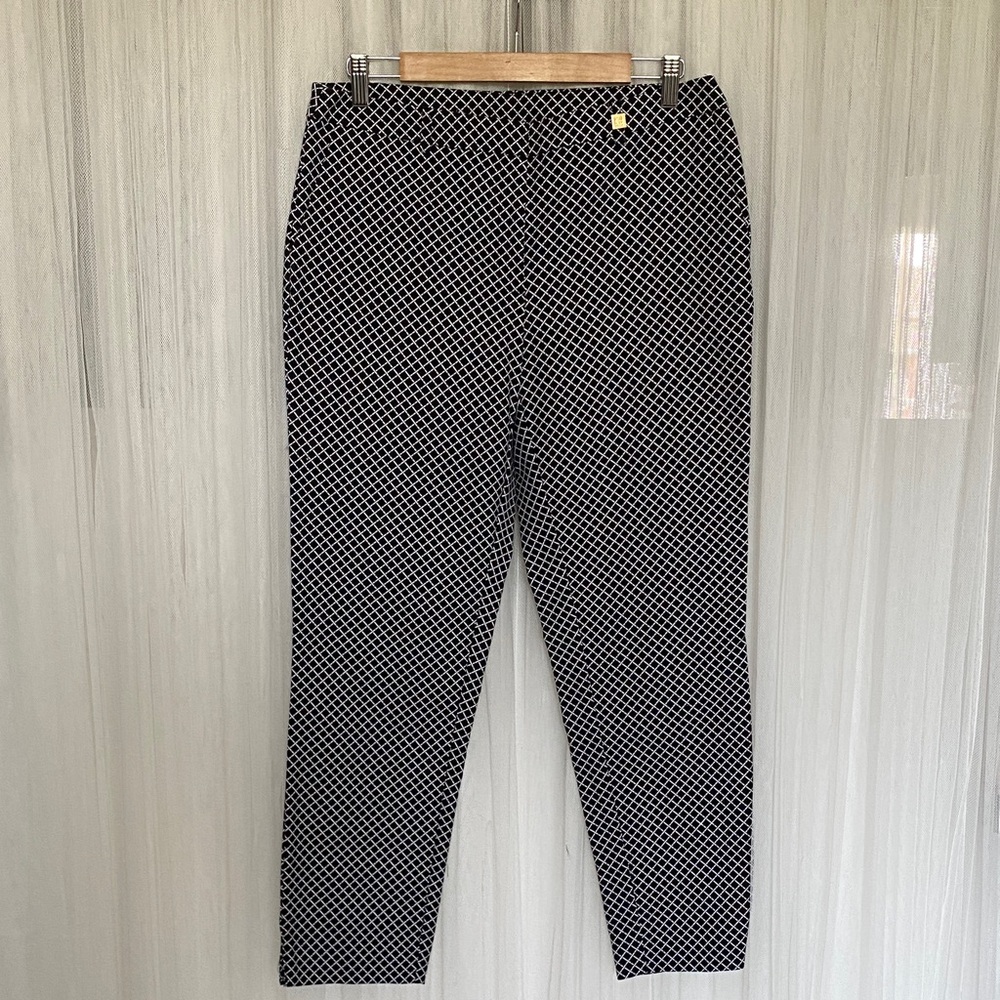 Anne Klein Black and White Geometric Pattern Print Ankle Stretchy Pants! Size 8